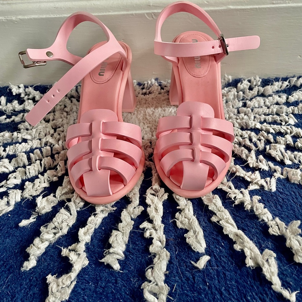 Miu Miu Soft Cage CALZATURE
DONNA square Heel sandals-